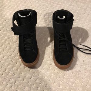 Platform Mid OW Women's High Top Sneakers
